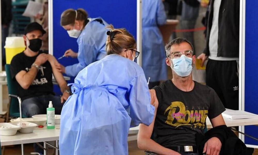 Γερμανία: Ξεκίνησε η «εβδομάδα δράσης για τον εμβολιασμό»- Σε πλατείες, σχολεία, εκκλησίες και εμπορικά κέντρα